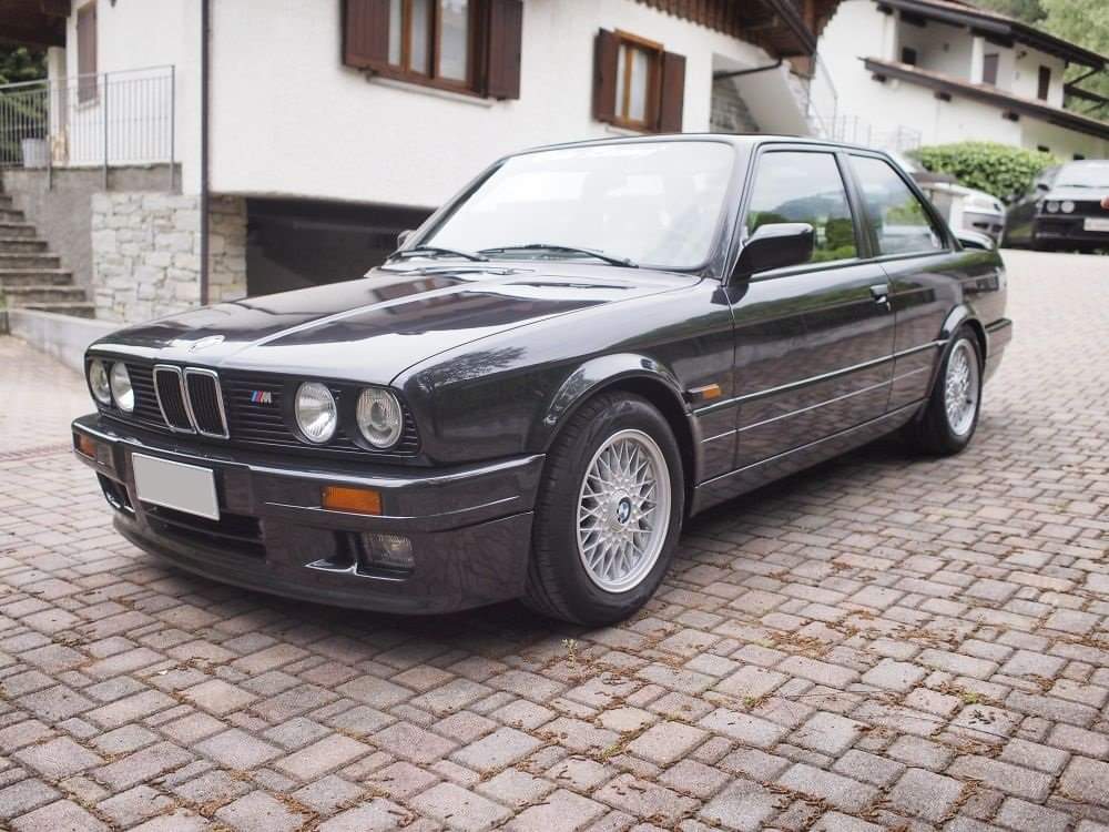 bmw 320is