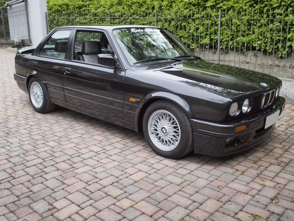 bmw 320is 1